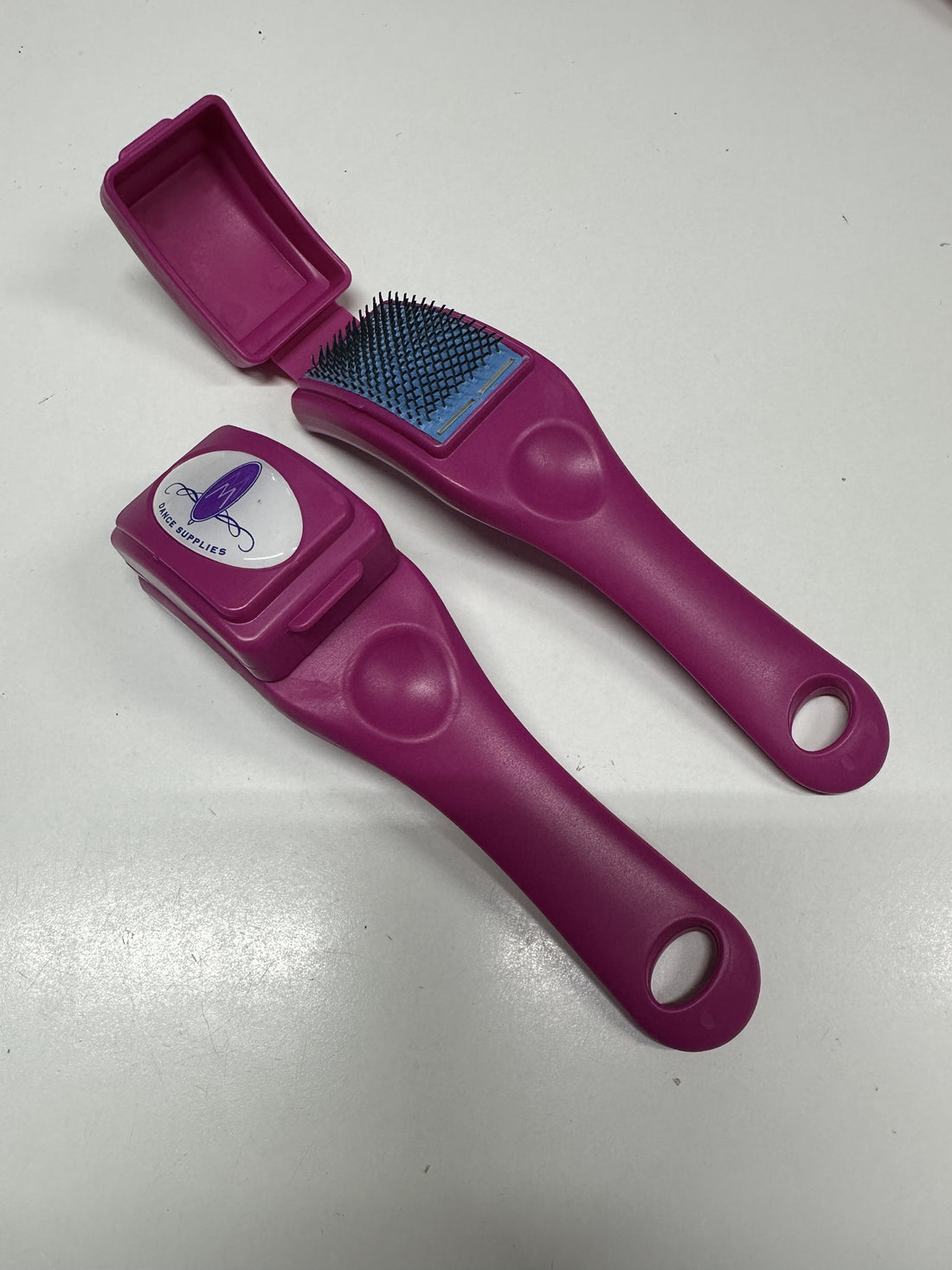 M&M Dance Supplies Pearl Shoe Brush - Fuchsia