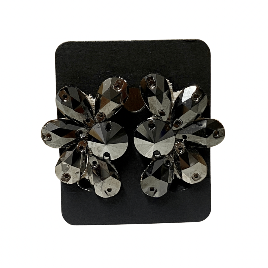 Lola Earrings in Jet Hematite - STUD
