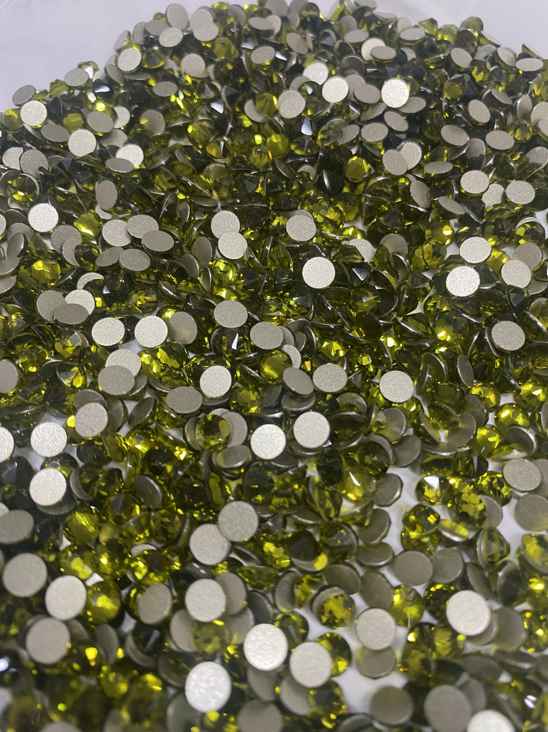 Olivine SS20 - 2088 Cut