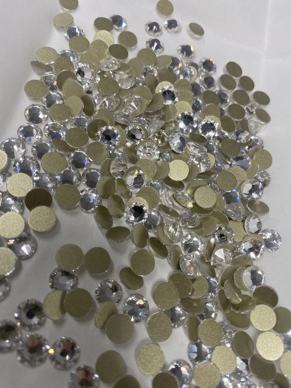Crystal SS30 - 2088 Cut