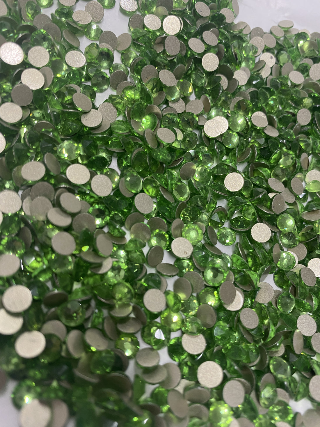 Peridot SS20 - 2088 Cut