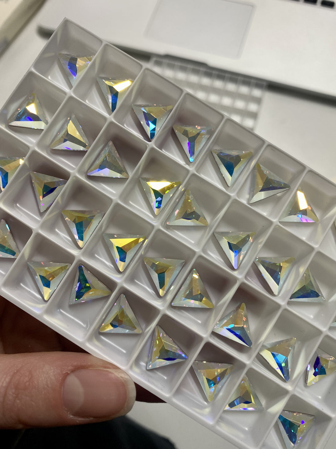 Swarovski Crystal 2720 Cosmic Delta FB