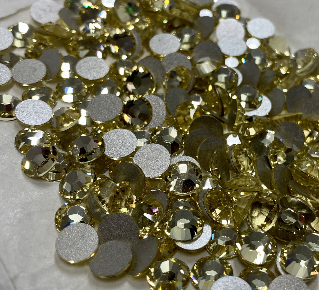 Swarovski Crystal 2028 Xilion Rose Jonquil SS30