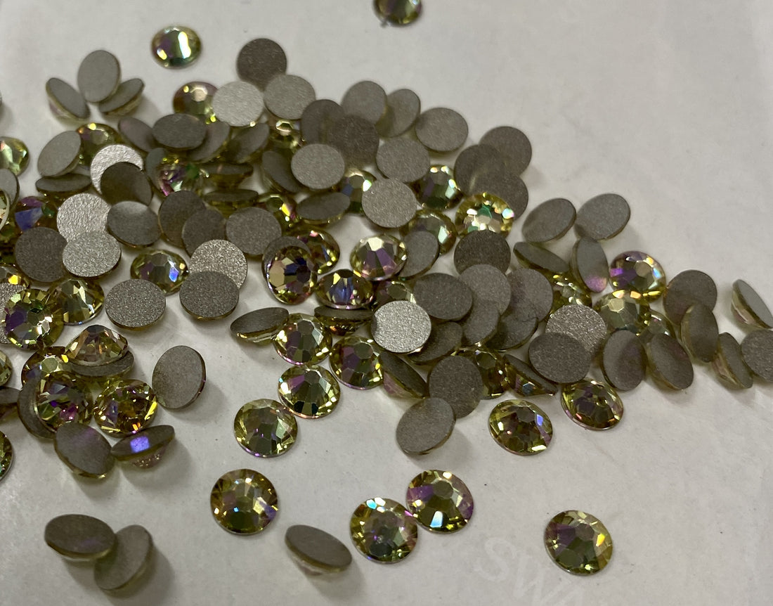 Swarovski Crystal 2058 Xilion Rose Crystal Luminous Green SS16