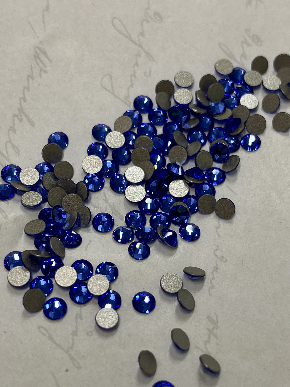 Swarovski Crystal 2058 Xilion Rose Sapphire SS10