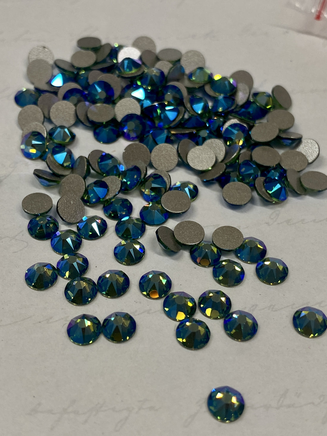 Swarovski Crystal Xirius Rose Erinite Shimmer SS16