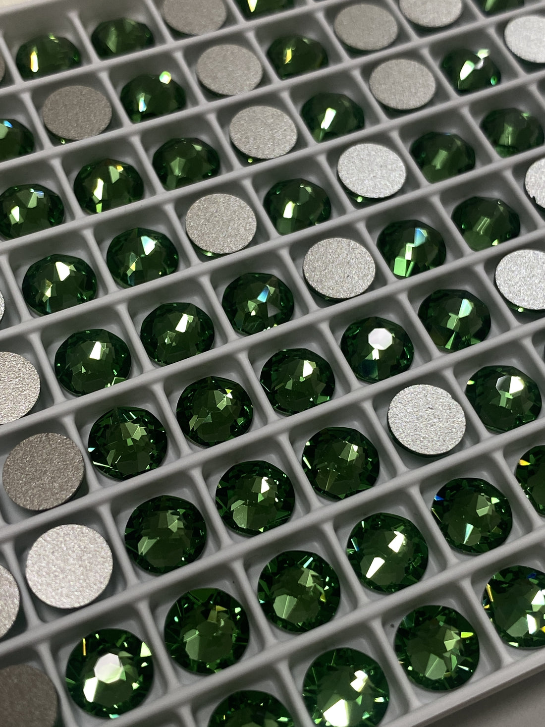 Swarovski Crystal Xirius Rose Erinite SS34