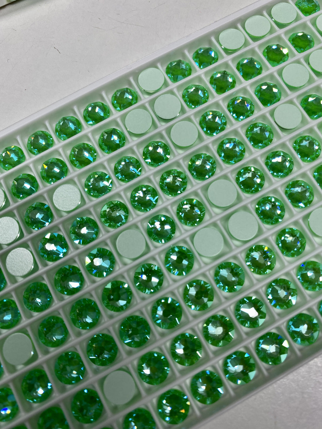Swarovski Crystal Xirius Rose Crystal Electric Green Delite SS30