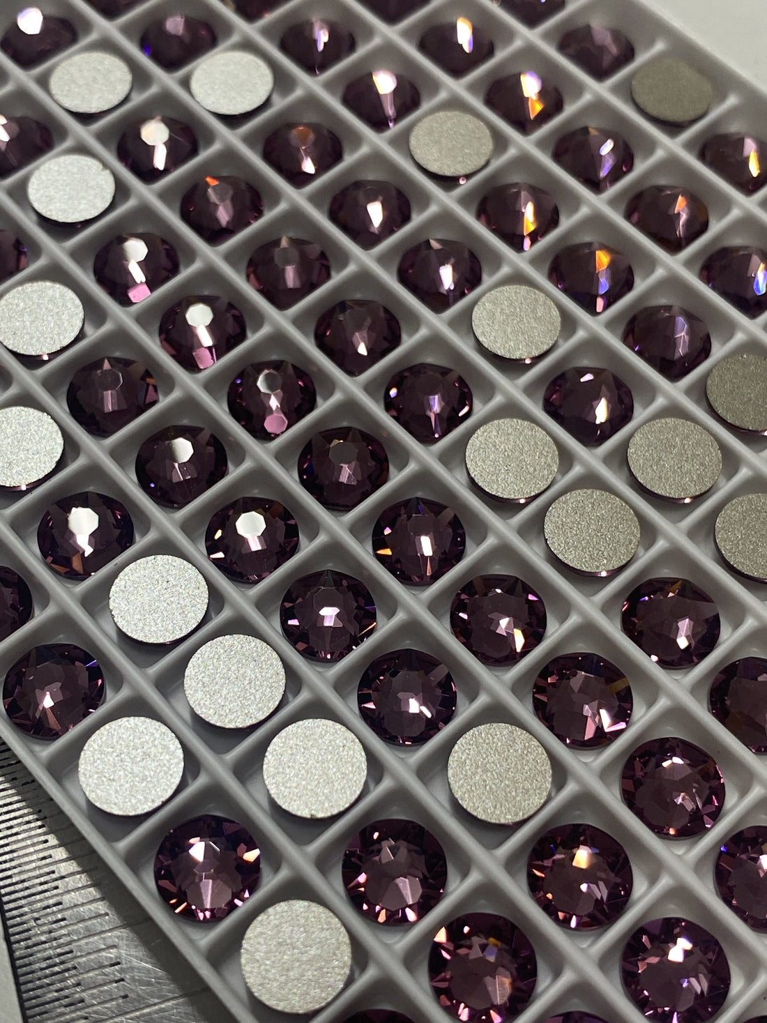 Swarovski Crystal Xirius Rose Iris SS34
