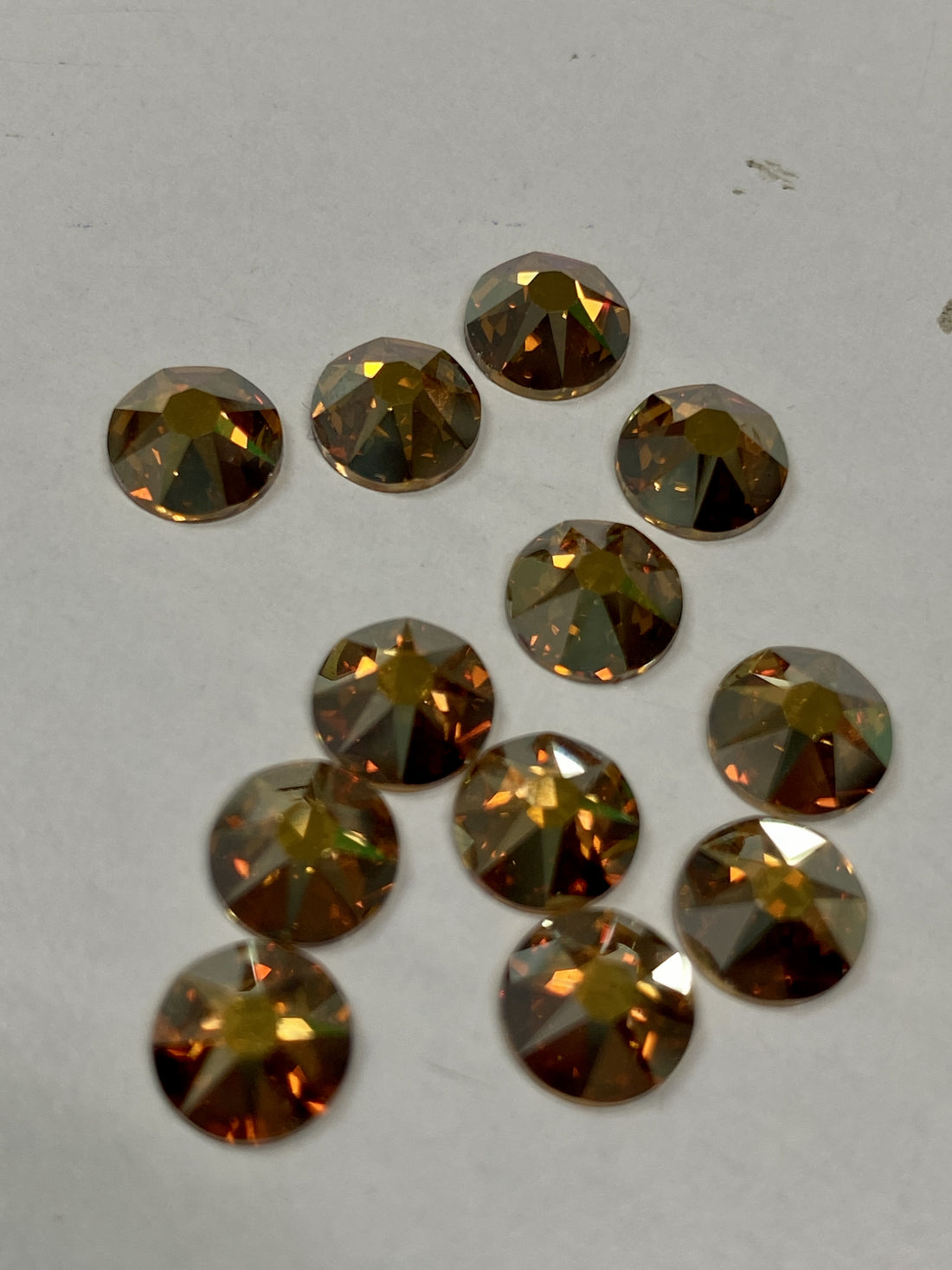 Swarovski Crystal Xirius Rose Crystal Metallic Sunshine SS34