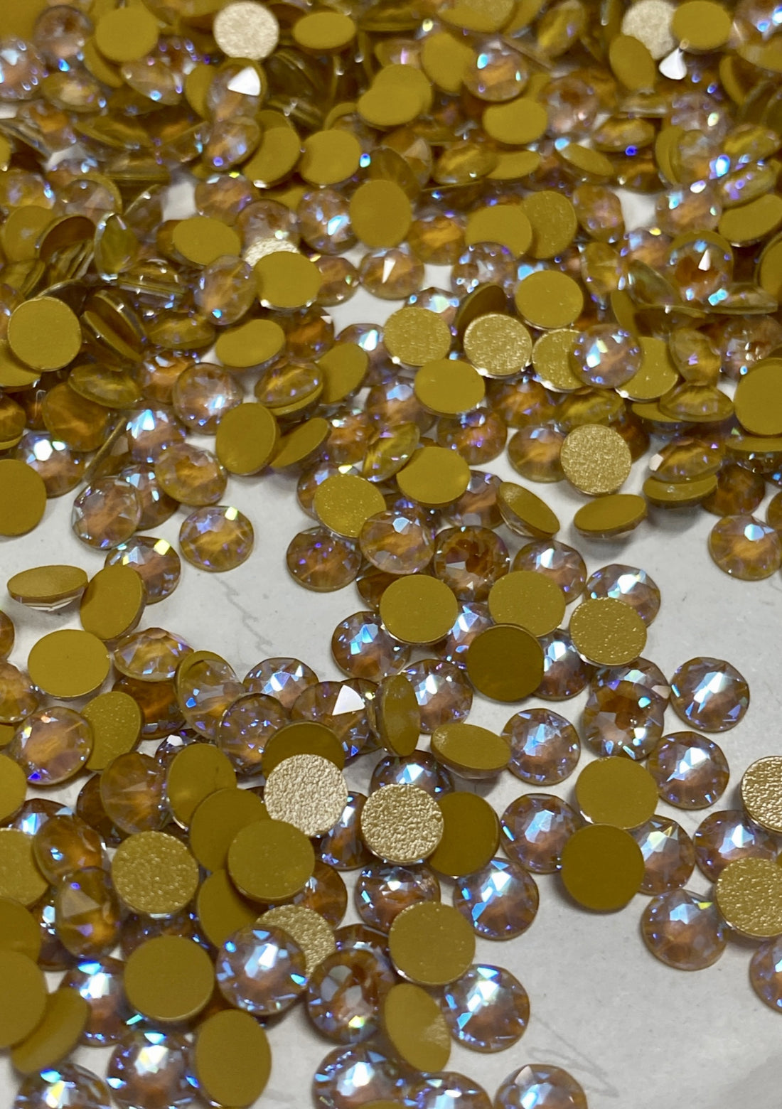 Swarovski Crystal Xirius Rose Crystal Ochre Delite SS20