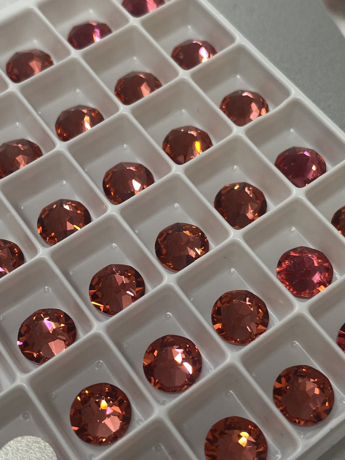 Swarovski Crystal Xirius Rose Padparadscha SS34