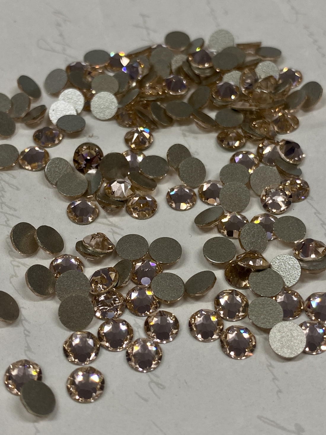 Swarovski Crystal Xirius Rose Silk SS20