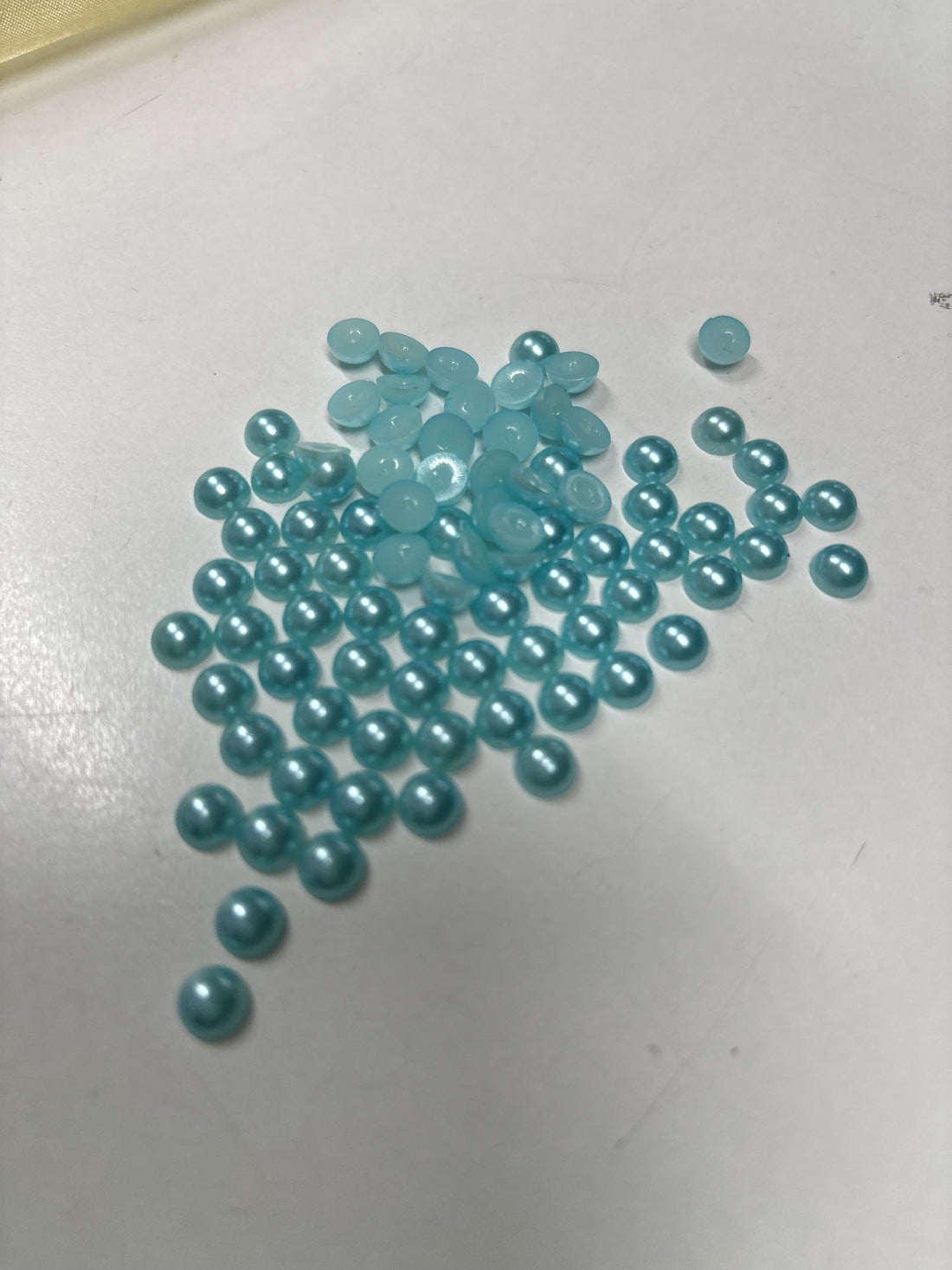Pale Turquoise Flatback Pearl 6mm - 100 pces