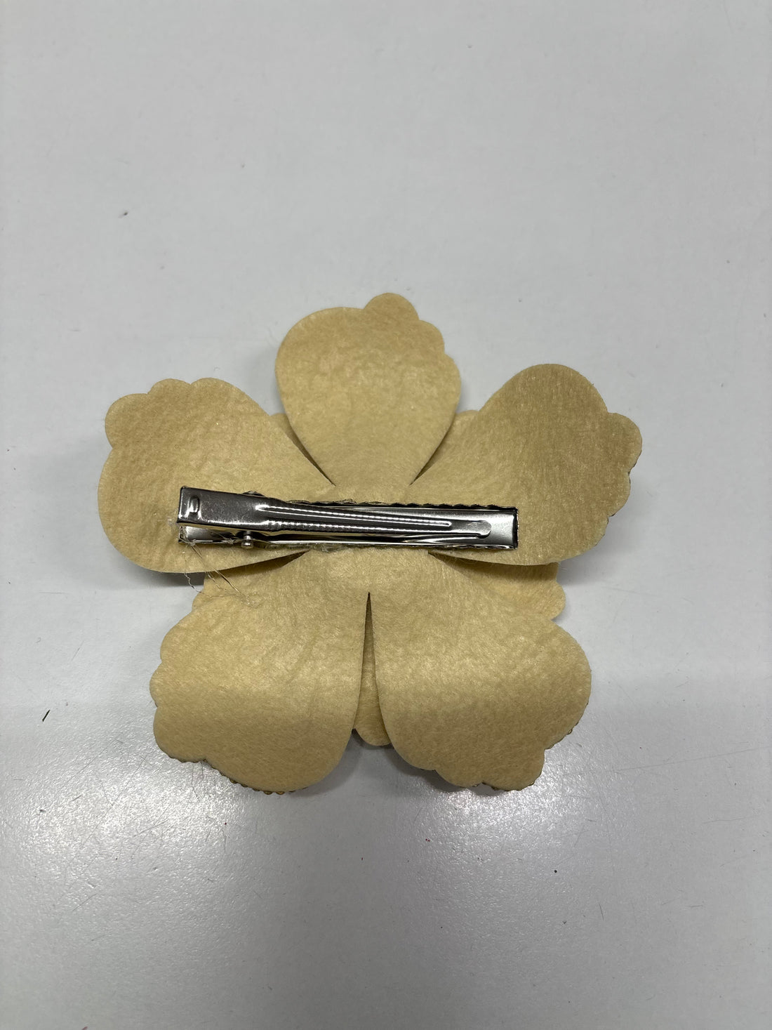 Mae Diamanté Flower in Sliver with Clip