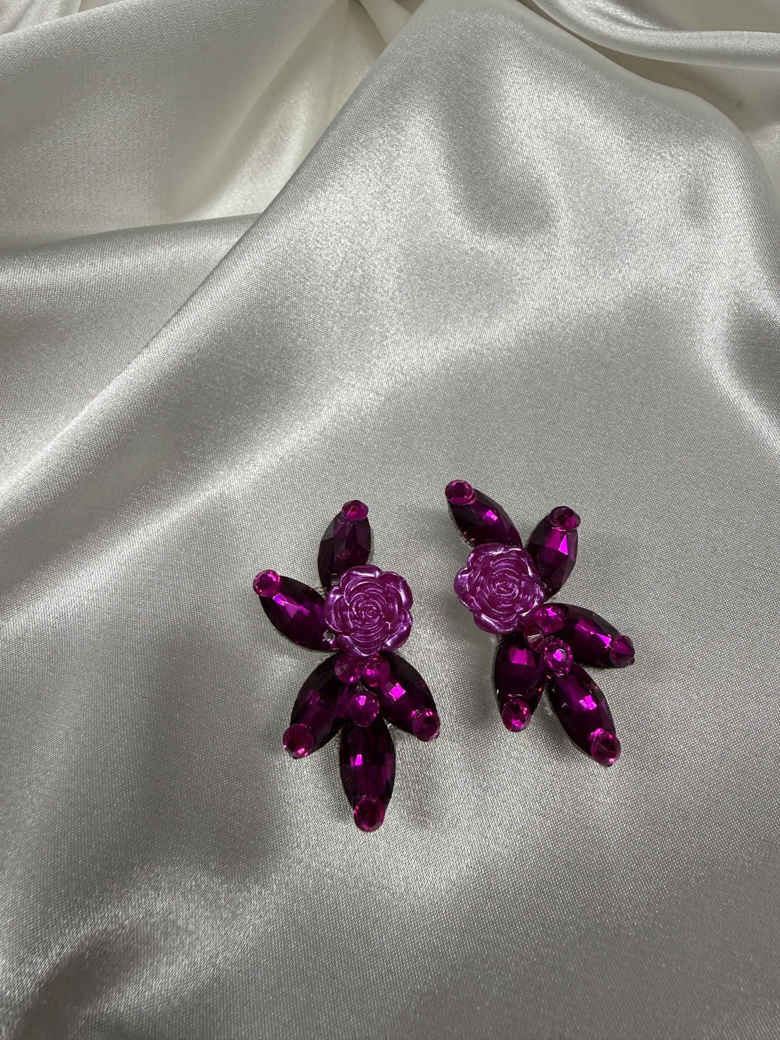 Iris Earring - Hot Pink