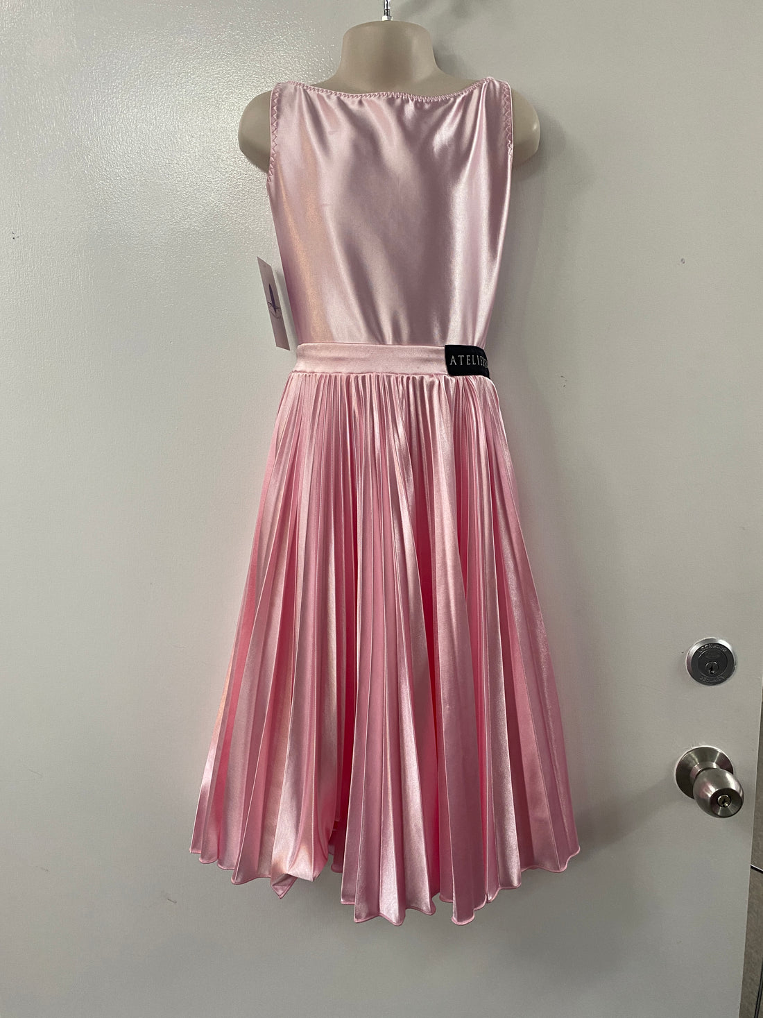 Pre Loved 3 Piece Juvenile Dress in Baby Pink (Size 10-12)